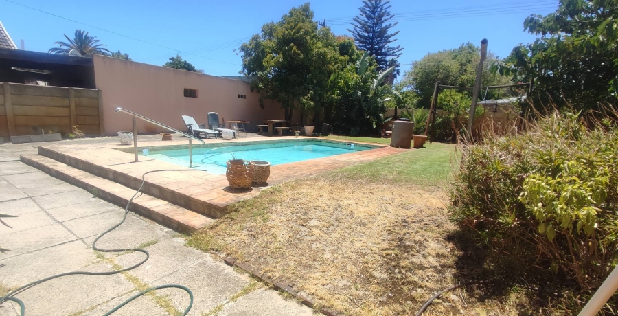 To Let 1 Bedroom Property for Rent in Soneike Western Cape